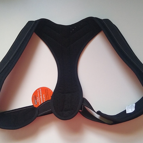 Posture Corrector for Women and Men - Picture 2 of 7